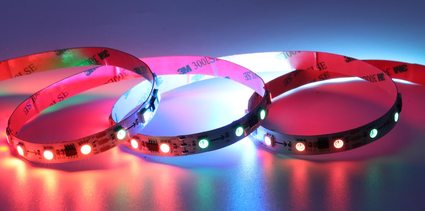 LED灯带中内置ic和外置ic分别有哪些优势？