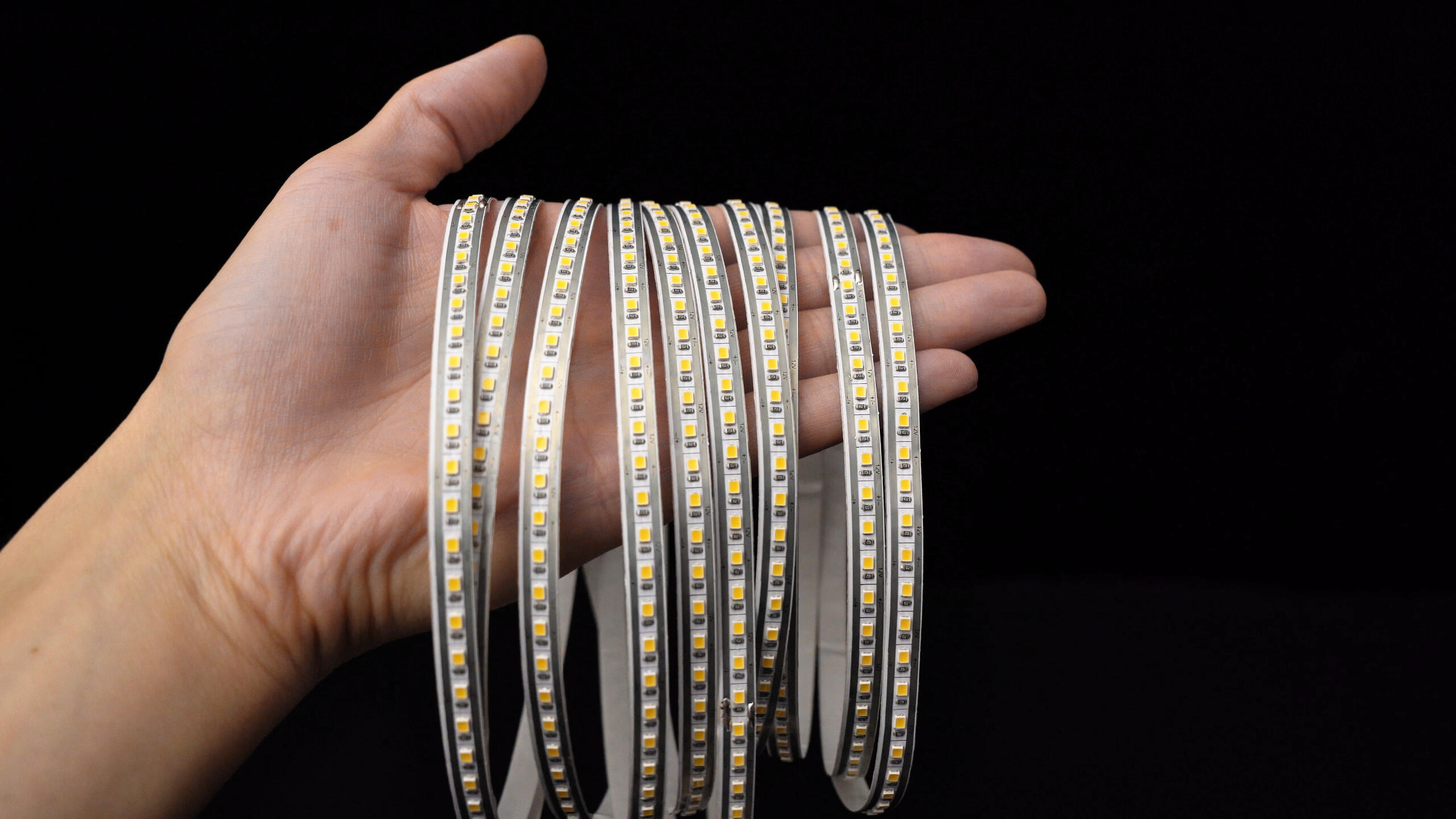 什么无极性灯带？